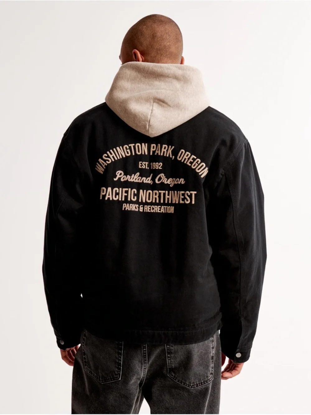 Abercrombie & Fitch Workwear Jacket With Embroidery - Picture 7 of 8